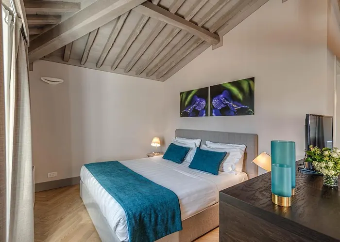 Palazzo Dipinto 4* Lucques