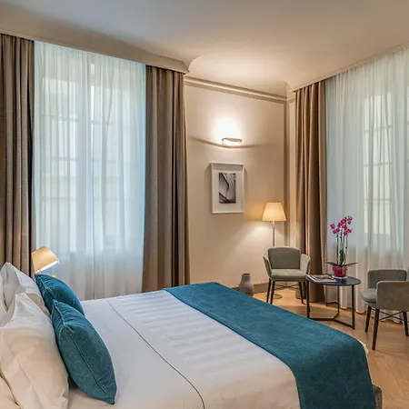 迪品脱广场酒店