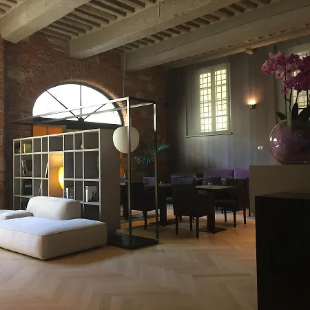 Palazzo Dipinto Hotel Lucca