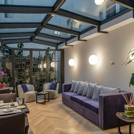 迪品脱广场酒店 4*