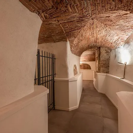 Palazzo Dipinto 4*