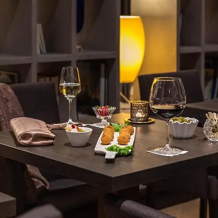 Palazzo Dipinto 4*