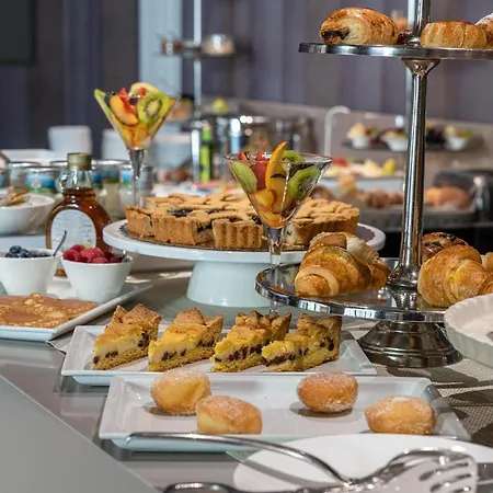 迪品脱广场酒店 4*