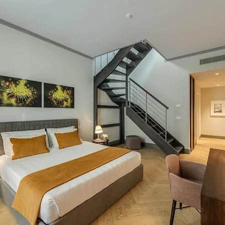 Palazzo Dipinto Hotel 4*